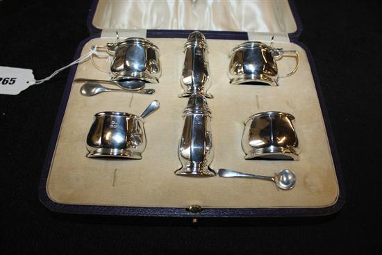 Cased six piece silver condiment set, by Mappin & Webb